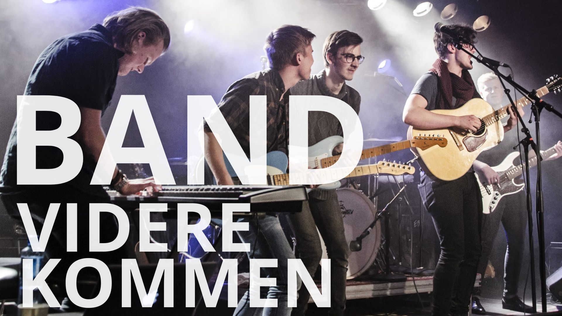 Band viderekommen forsidebilde med tekst oppå