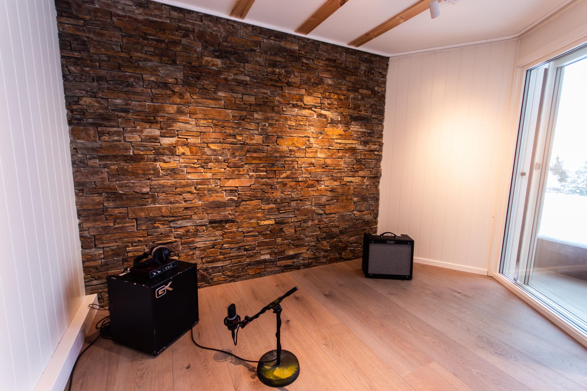 Innspillingsrom A i studio på Musikkfolkehøgskolen Viken