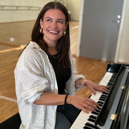 Sanglærer Helena Leinebø ved Musikkfolkehøgskolen Viken