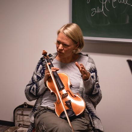 Musikk Bo Fritid tilrettelagt linje lærer Guro Mo ved Musikkfolkehøgskolen Viken